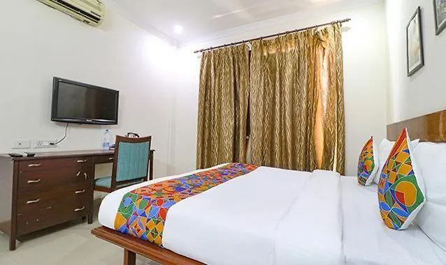 Collection O Tipsyy Inn & Suites 020 Gurgaon 0*,  Indie