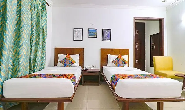 Hotel Collection O Tipsyy Inn & Suites 020 Gurgaon