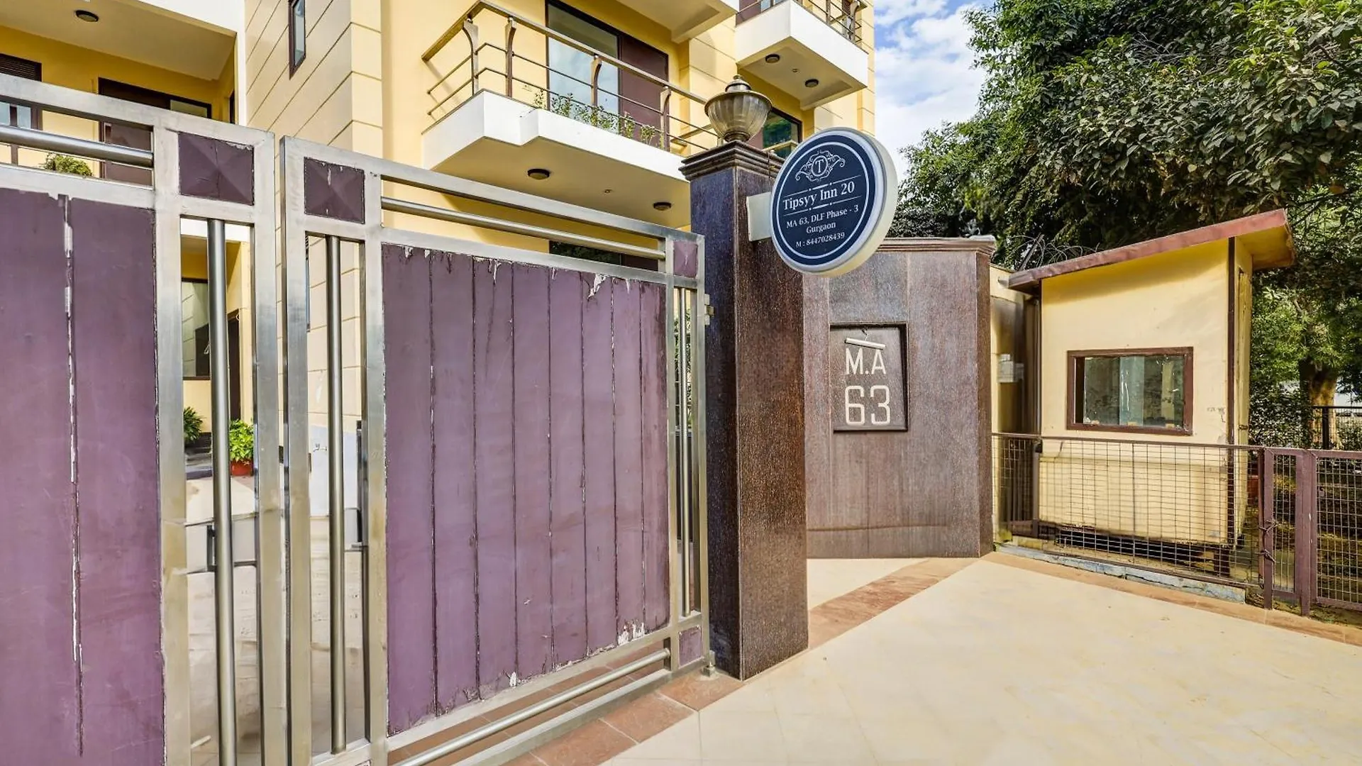 Collection O Tipsyy Inn & Suites 020 Gurgaon