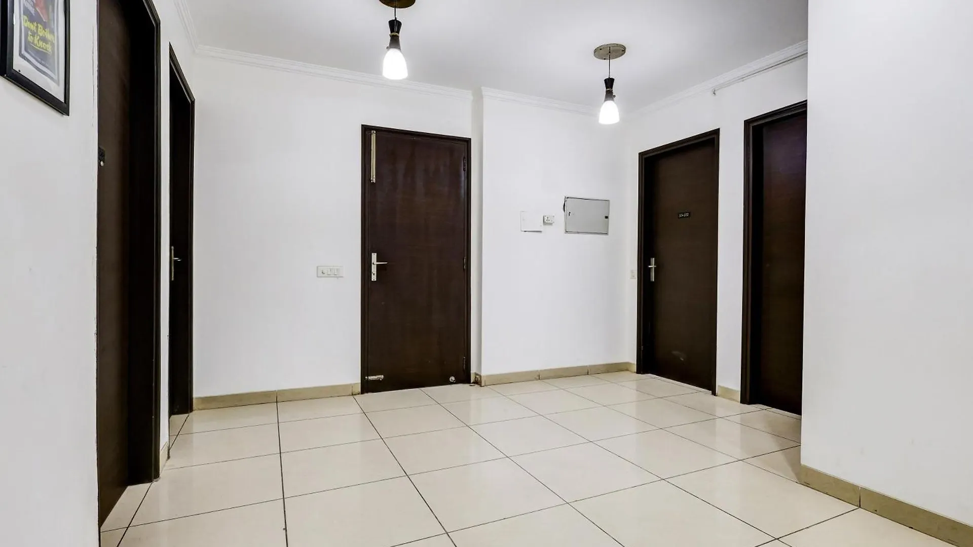 Collection O Tipsyy Inn & Suites 020 Gurgaon